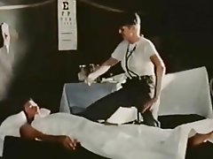 เหล้าองุ่นชนิด-สั้นแขนรตรวจสอบเพื่